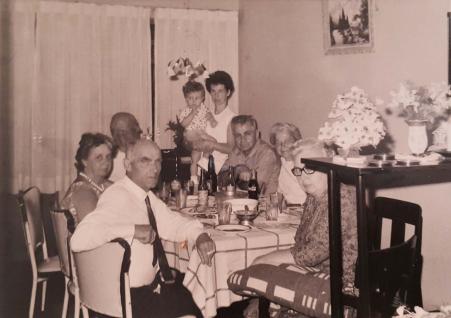 Natal na casa de Hildegart Babisch (sogra). Paul Babisch (sogro), Luise Babisch, Walter Babisch (marido), Walter Paul Babisch (filho), tia do marido e parentes. Registro feito na Rua Marina, em Santo Andr-SP, em 1969.