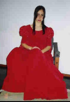 Modelo usando vestido de Mrcia Vezz, 2004, So Caetano do Sul.